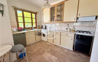 Çeşme Yalı Mahallesinde Denize Sıfır Kiralık Müstakil Villa