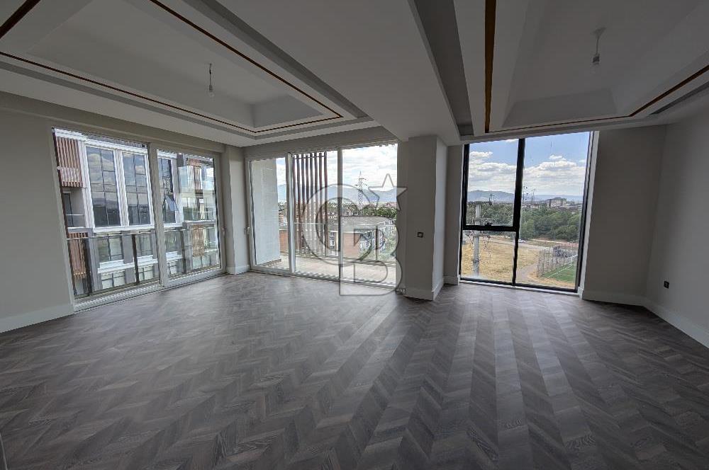 ZERAY ESİL'DE KAPALI MUTFAK 3+1 ÇATI DUBLEKS SATILIK DAİRE