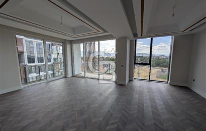 ZERAY ESİL'DE KAPALI MUTFAK 3+1 ÇATI DUBLEKS SATILIK DAİRE