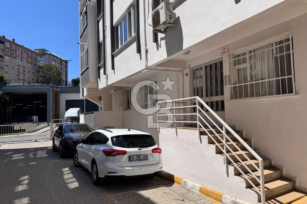 Üsküdar Bulgurlu'da Metroya 3 Dk Site İçinde Ferah 3+1 Daire