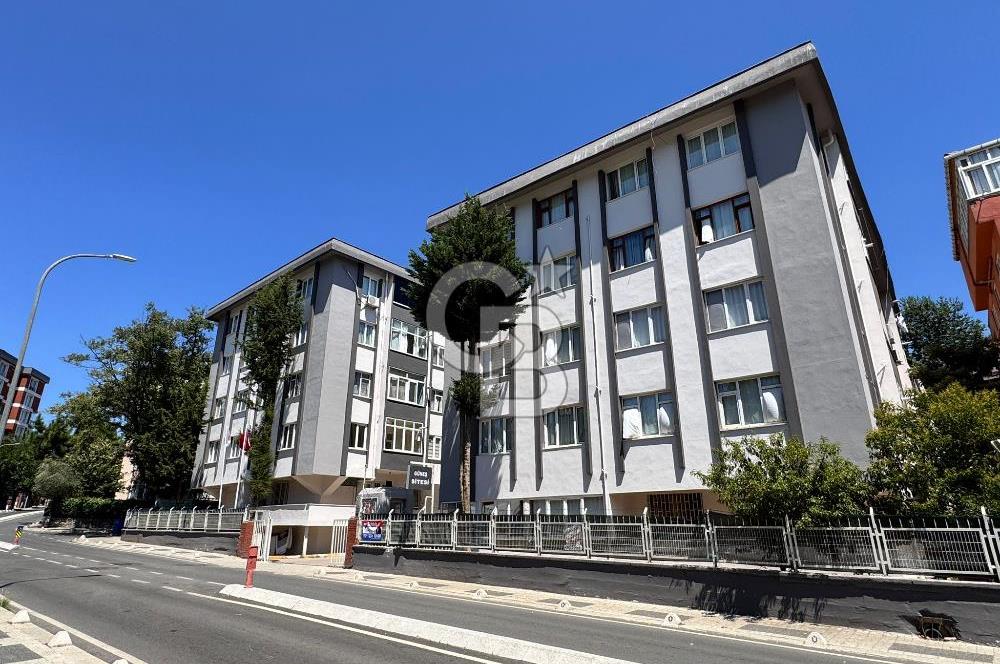 Üsküdar Bulgurlu'da Metroya 3 Dk Site İçinde Ferah 3+1 Daire
