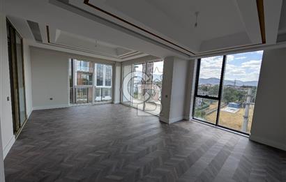 ZERAY ESİL'DE KAPALI MUTFAK 3+1 ÇATI DUBLEKS SATILIK DAİRE