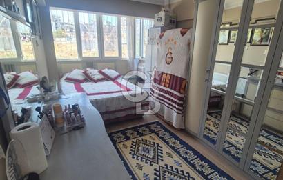 ÇİĞLİ İZKENT'TE LOKASYON AVANTAJLI ARAKAT SATILIK 3+1 DAİRE