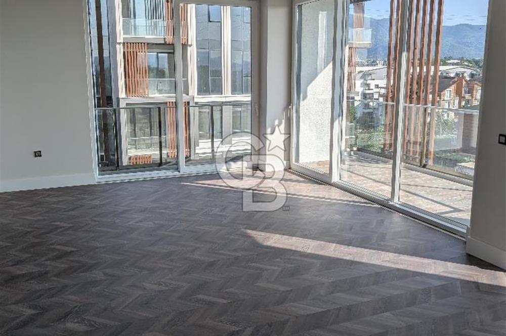 ZERAY ESİL'DE KAPALI MUTFAK 3+1 ÇATI DUBLEKS SATILIK DAİRE