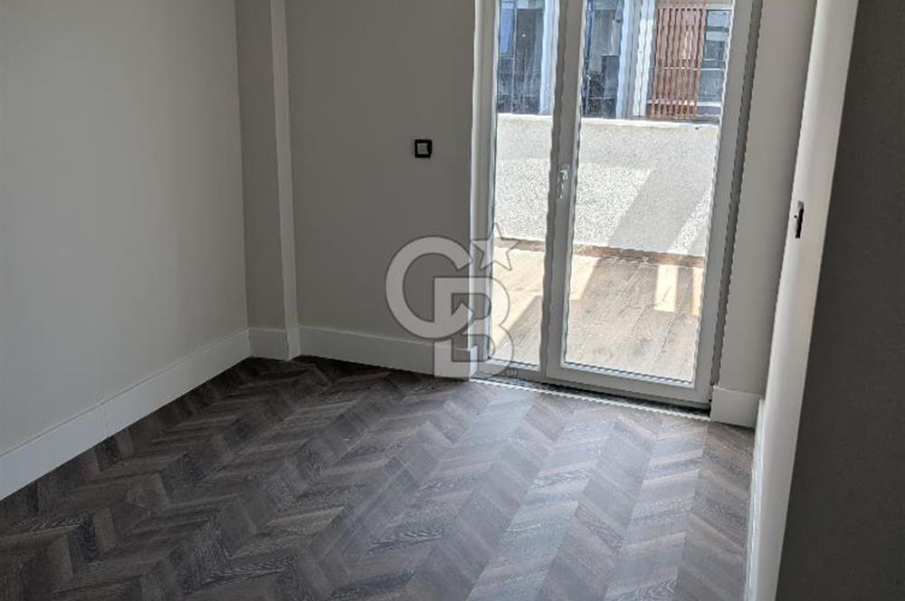ZERAY ESİL'DE KAPALI MUTFAK 3+1 ÇATI DUBLEKS SATILIK DAİRE