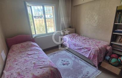 ÇİĞLİ İZKENT'TE LOKASYON AVANTAJLI ARAKAT SATILIK 3+1 DAİRE
