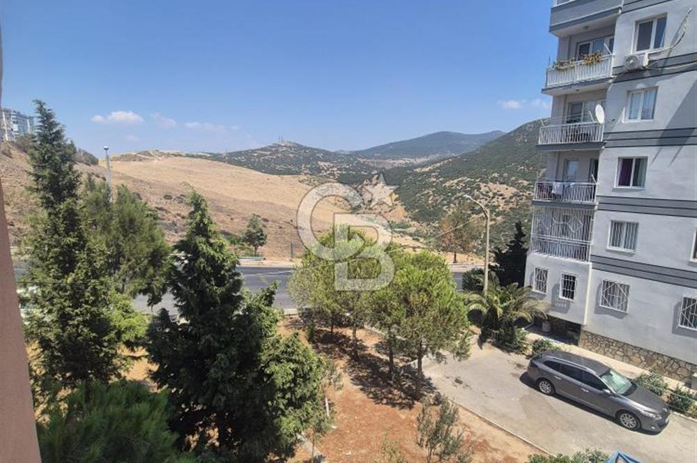 ÇİĞLİ İZKENT'TE LOKASYON AVANTAJLI ARAKAT SATILIK 3+1 DAİRE