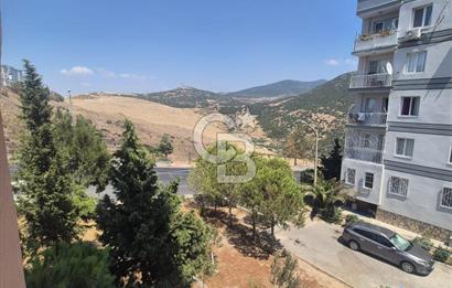 ÇİĞLİ İZKENT'TE LOKASYON AVANTAJLI ARAKAT SATILIK 3+1 DAİRE