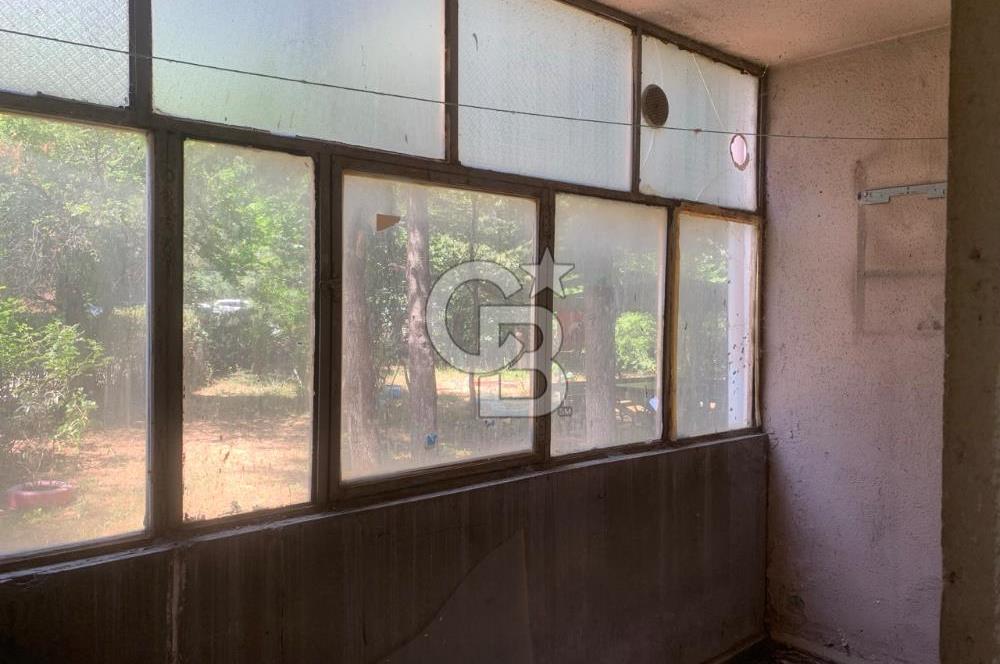 Beylikdüzü Büyükşehir sitesi satılık bahçe katı