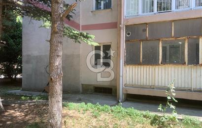 Beylikdüzü Büyükşehir sitesi satılık bahçe katı
