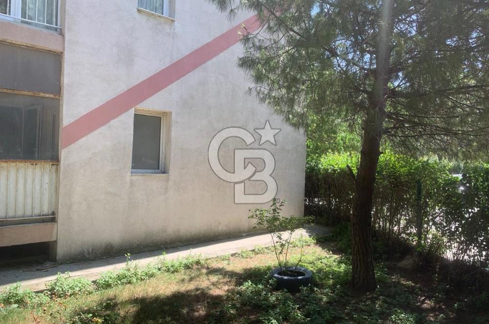 Beylikdüzü Büyükşehir sitesi satılık bahçe katı