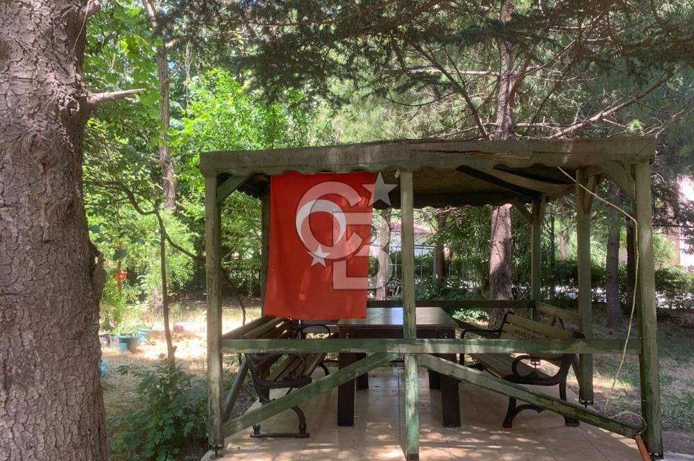 Beylikdüzü Büyükşehir sitesi satılık bahçe katı
