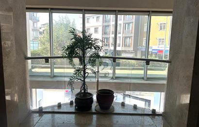 Çekmeköy Hamidiye Mah. Ekşioğlu Beşyıldız Sardunya Sitesinde 3+1 Kiralık Daire 