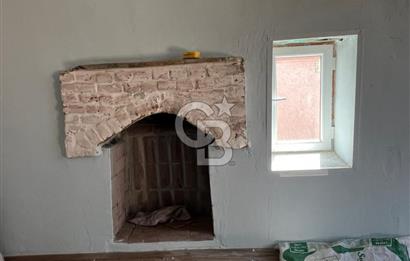 Bayındır Merkezde Satılık Müstakil Taş Ev