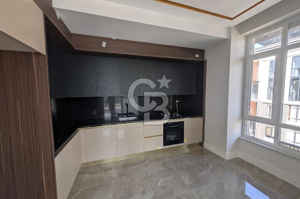 ZERAY ESİL'DE KAPALI MUTFAK 3+1 ÇATI DUBLEKS SATILIK DAİRE