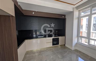 ZERAY ESİL'DE KAPALI MUTFAK 3+1 ÇATI DUBLEKS SATILIK DAİRE