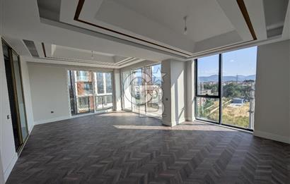 ZERAY ESİL'DE KAPALI MUTFAK 3+1 ÇATI DUBLEKS SATILIK DAİRE