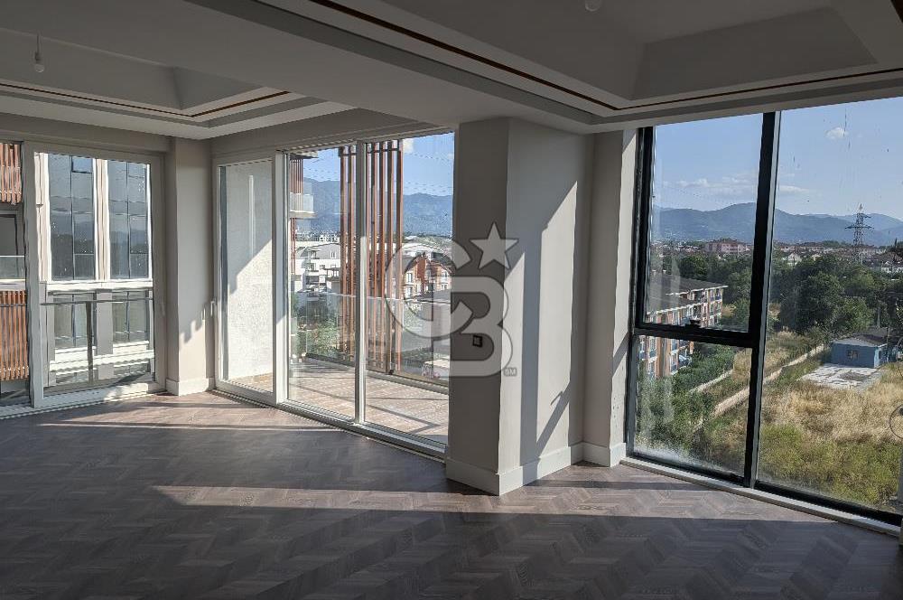 ZERAY ESİL'DE KAPALI MUTFAK 3+1 ÇATI DUBLEKS SATILIK DAİRE