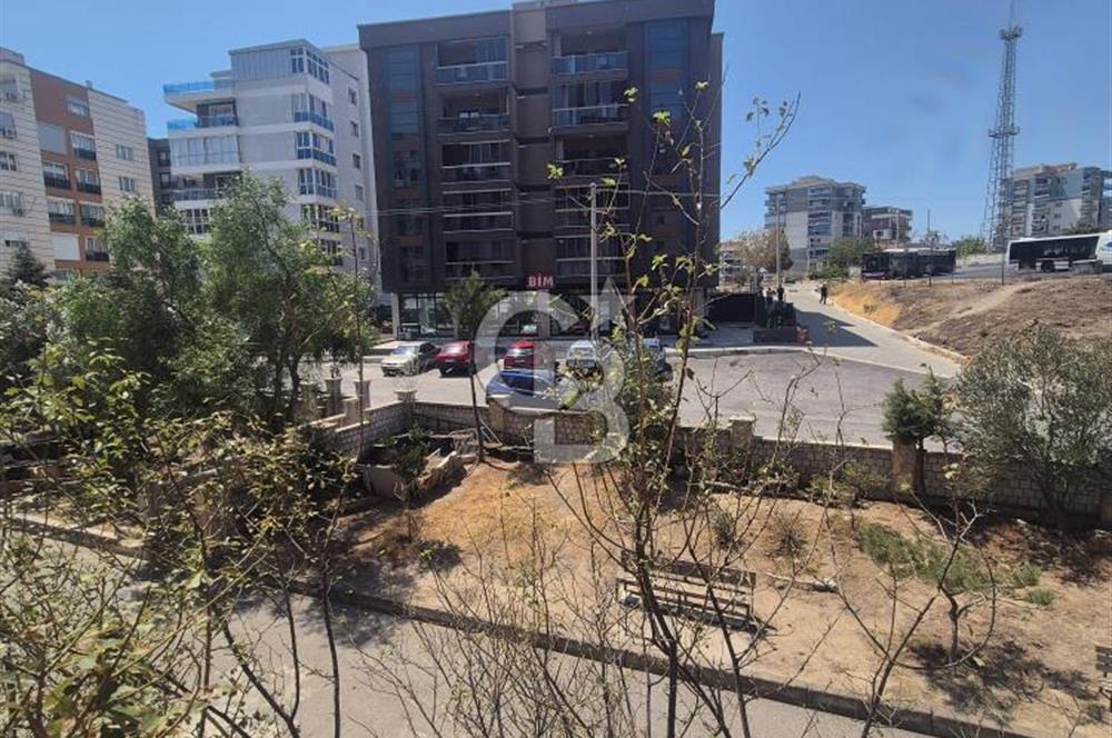 ÇİĞLİ İZKENT'TE LOKASYON AVANTAJLI ARAKAT SATILIK 3+1 DAİRE
