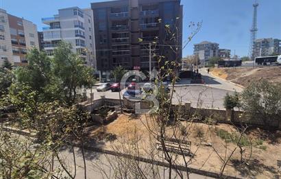 ÇİĞLİ İZKENT'TE LOKASYON AVANTAJLI ARAKAT SATILIK 3+1 DAİRE