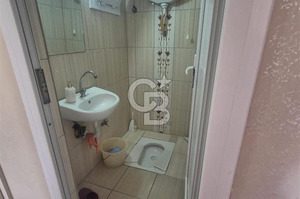 ÇİĞLİ İZKENT'TE LOKASYON AVANTAJLI ARAKAT SATILIK 3+1 DAİRE