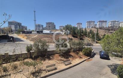 ÇİĞLİ İZKENT'TE LOKASYON AVANTAJLI ARAKAT SATILIK 3+1 DAİRE