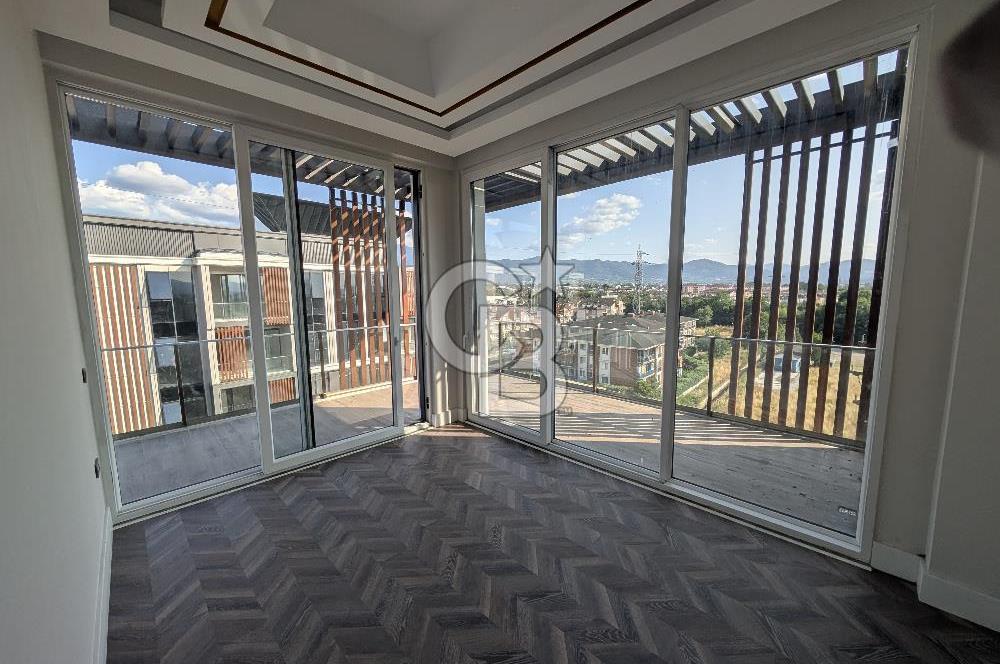 ZERAY ESİL'DE KAPALI MUTFAK 3+1 ÇATI DUBLEKS SATILIK DAİRE