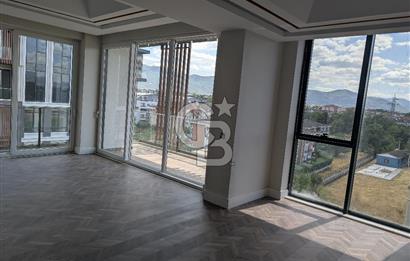 ZERAY ESİL'DE KAPALI MUTFAK 3+1 ÇATI DUBLEKS SATILIK DAİRE