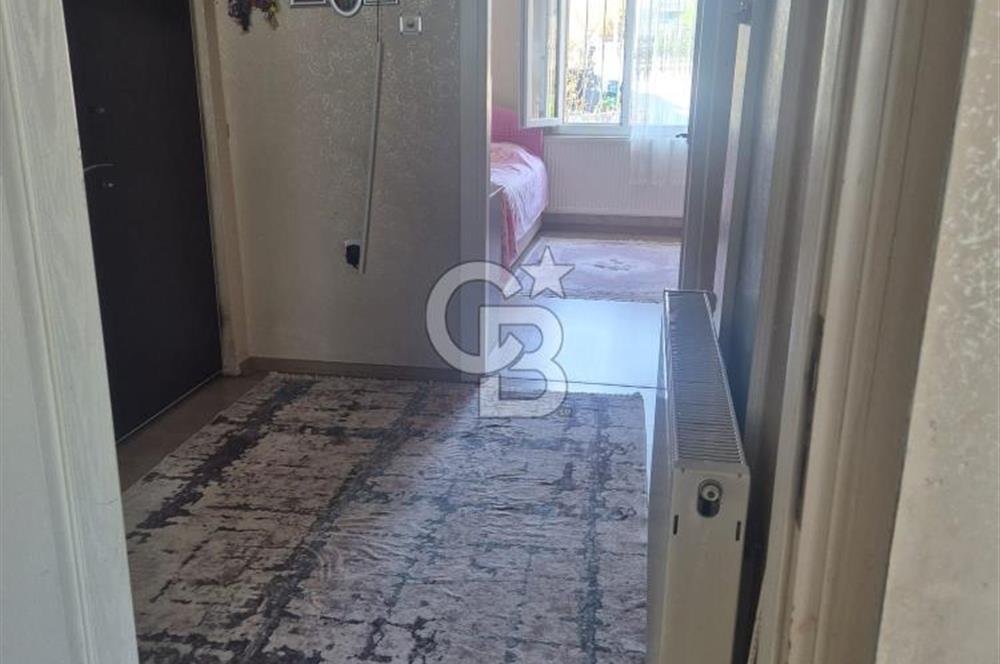 ÇİĞLİ İZKENT'TE LOKASYON AVANTAJLI ARAKAT SATILIK 3+1 DAİRE