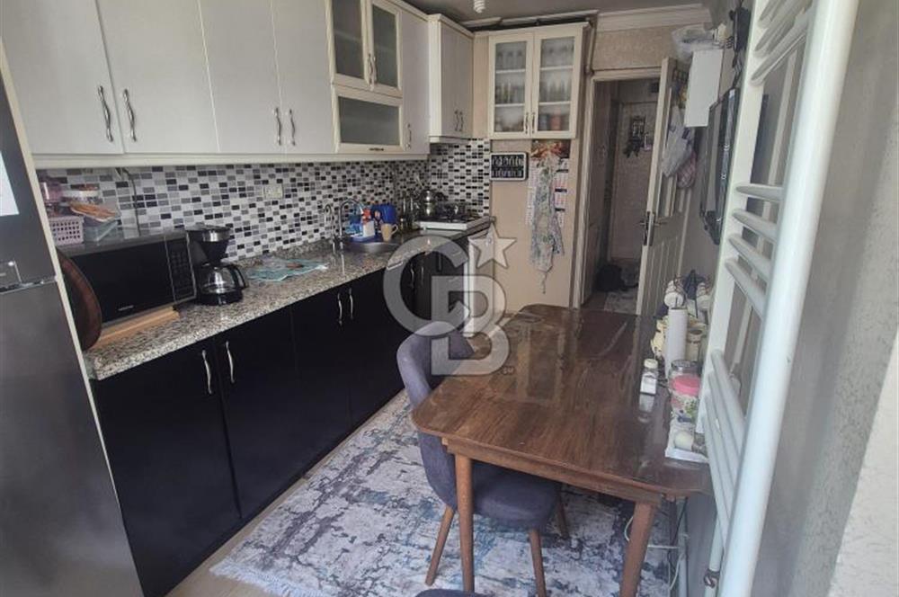 ÇİĞLİ İZKENT'TE LOKASYON AVANTAJLI ARAKAT SATILIK 3+1 DAİRE