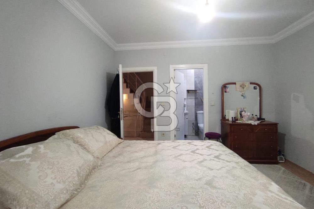 VİLLA TADINDA 3 KATLI TRİPLEKS 5+1 SATILIK FERAH DAİRE