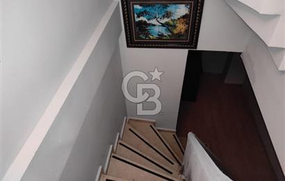 VİLLA TADINDA 3 KATLI TRİPLEKS 5+1 SATILIK FERAH DAİRE