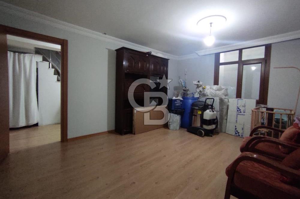 VİLLA TADINDA 3 KATLI TRİPLEKS 5+1 SATILIK FERAH DAİRE