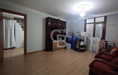 VİLLA TADINDA 3 KATLI TRİPLEKS 5+1 SATILIK FERAH DAİRE