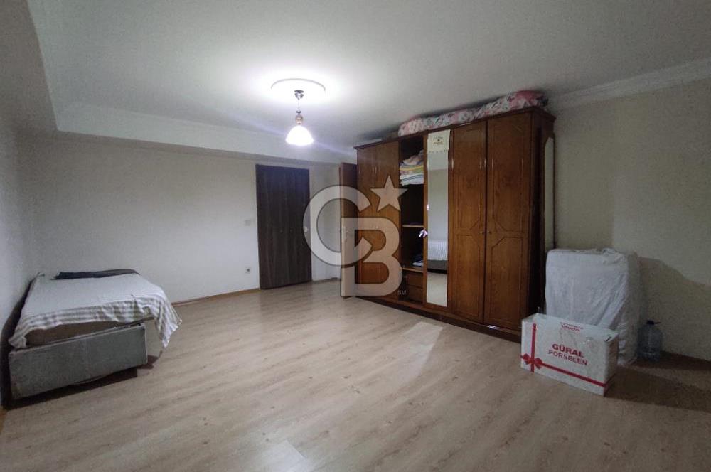 VİLLA TADINDA 3 KATLI TRİPLEKS 5+1 SATILIK FERAH DAİRE
