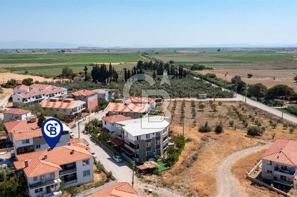 Foça Bağarası Kazım Dirik Mahallesinde Satılık 2+1 Daire