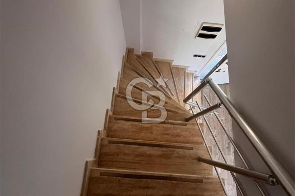 URLA GÜLBAHÇE'DE SATILIK 2+1 DENİZ MANZARALI DUBLEKS DAİRE