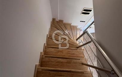 URLA GÜLBAHÇE'DE SATILIK 2+1 DENİZ MANZARALI DUBLEKS DAİRE