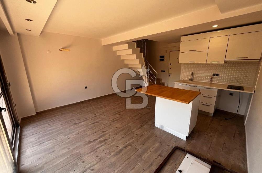 URLA GÜLBAHÇE'DE SATILIK 2+1 DENİZ MANZARALI DUBLEKS DAİRE