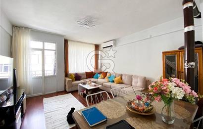 ZEYNEPKAMİL'DE SATILIK, HASTANEYE YAKIN,  2+1, 85 m2