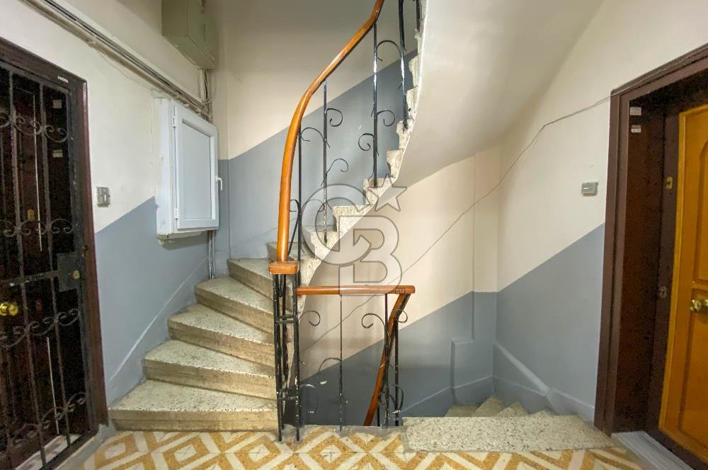ZEYNEPKAMİL'DE SATILIK, HASTANEYE YAKIN,  2+1, 85 m2