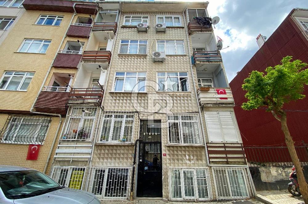 ZEYNEPKAMİL'DE SATILIK, HASTANEYE YAKIN,  2+1, 85 m2