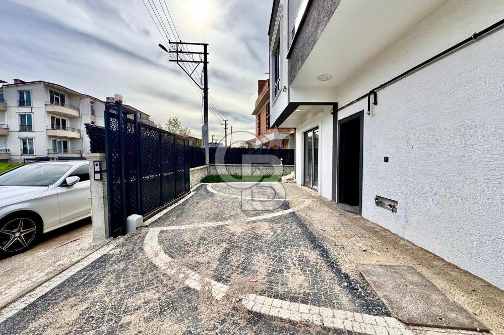 CB Envoy'dan Başiskele Sahil'de Türk Hamamı & Şömineli 5+1 Villa