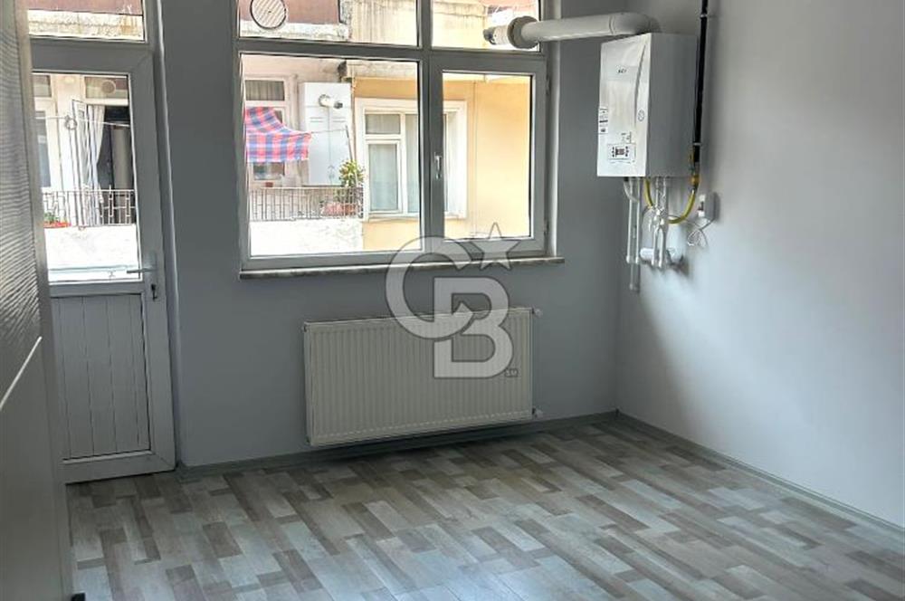 Eski Fidangör Caddesine cepheli kiralık işyeri
