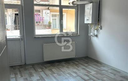 Eski Fidangör Caddesine cepheli kiralık işyeri