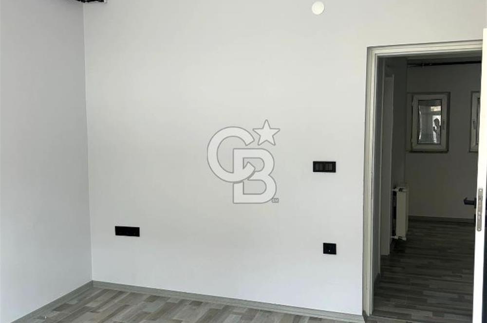 Eski Fidangör Caddesine cepheli kiralık işyeri