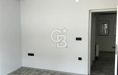 Eski Fidangör Caddesine cepheli kiralık işyeri