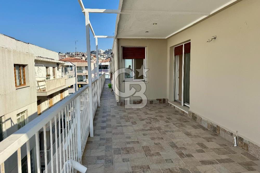 MUHTEŞEM KONUMDA SATILIK 5 + 1 YALI DAİRESİ