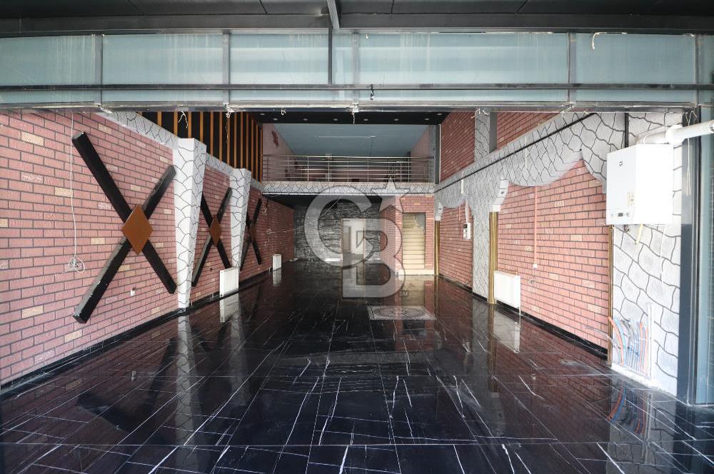 Taşdelen Cad. Üzerinde 350 m² Depolu Kiralık Dükkan
