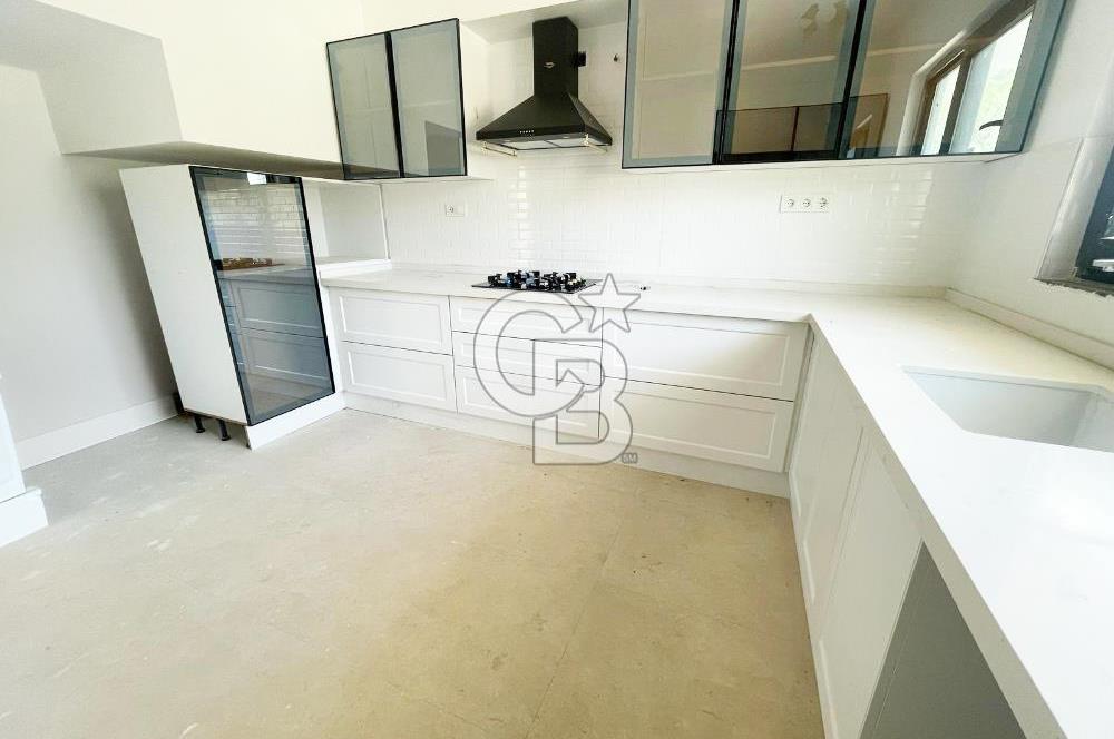 Ayvacık Kozluda Satılık Ful Boğaz Manzaralı 3+1 Satılık Villa !